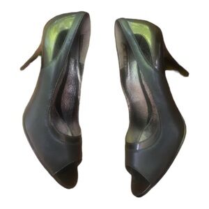 Classy Women’s High Heels Soft Size 9,5 in great